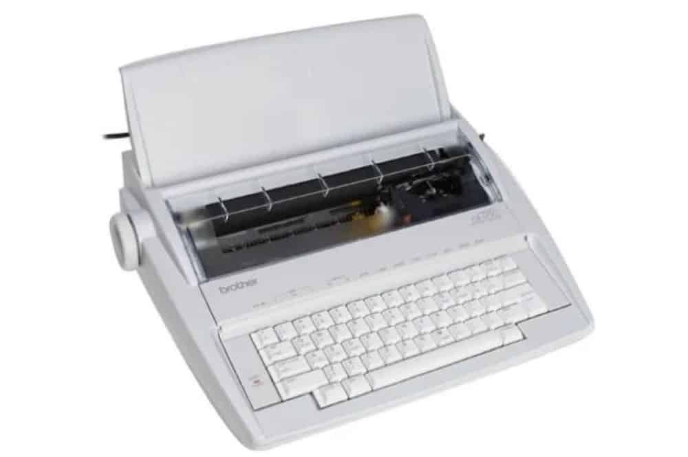 Brother GX-6750 Daisy Wheel Electric Typewriter
