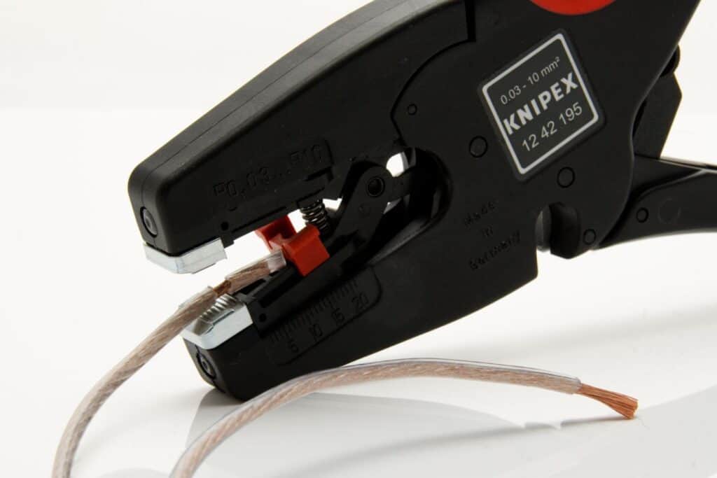 How To Strip Wire