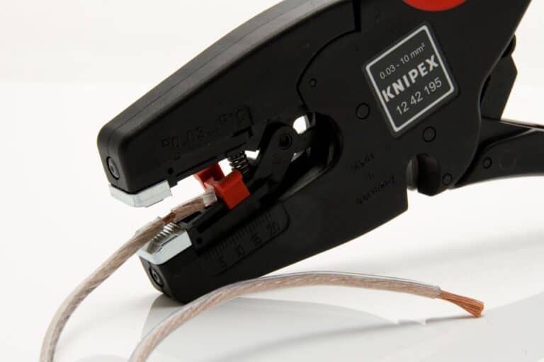 How To Strip Wire How To Strip Wire