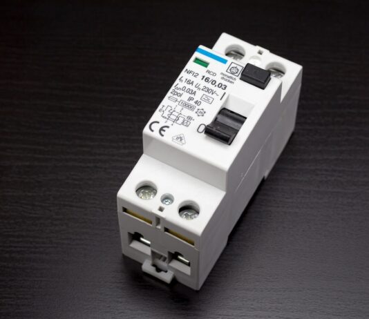 What Is Circuit Breaker What is circuit breakers