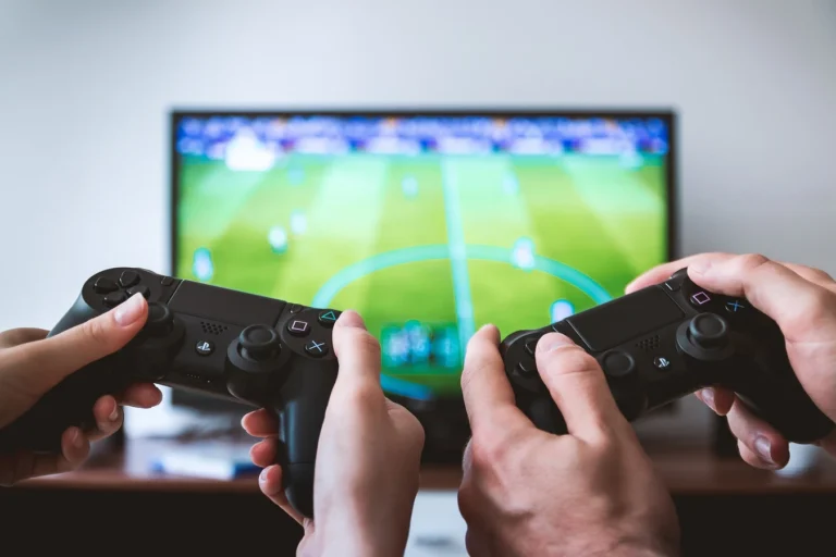 5 Best Wireless Game Controllers For PlayStation